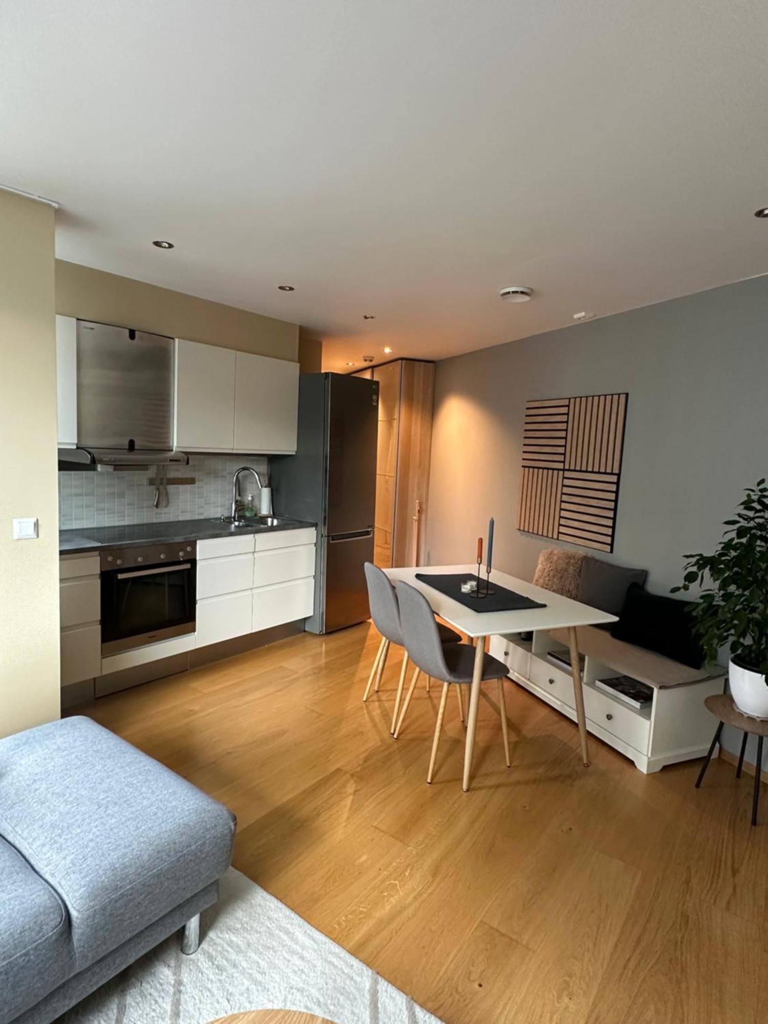 Urban And Quiet Apartment In City Centrum Tromsø Zewnętrze zdjęcie
